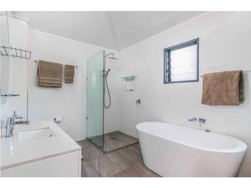 49 Goolman Street, Chapel Hill QLD 4069