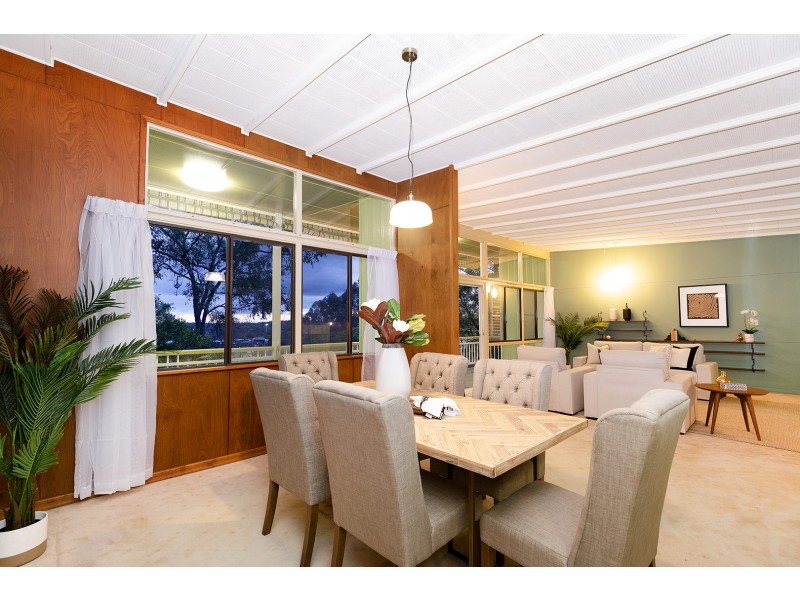 15 Lily Street, Indooroopilly QLD 4068