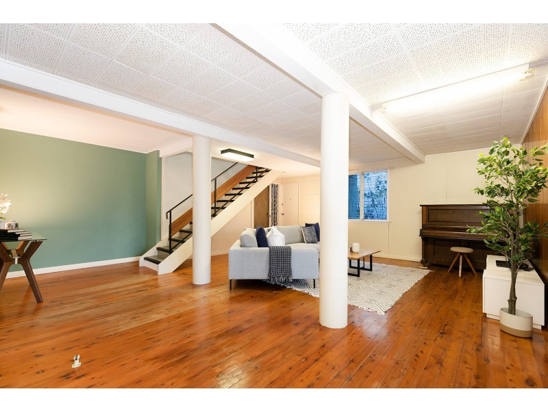 15 Lily Street, Indooroopilly QLD 4068