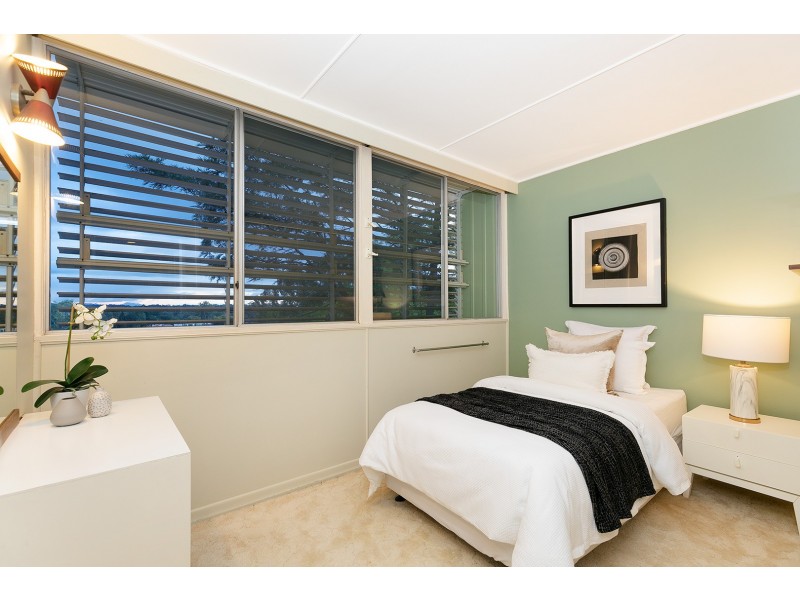 15 Lily Street, Indooroopilly QLD 4068