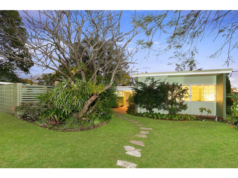 15 Lily Street, Indooroopilly QLD 4068