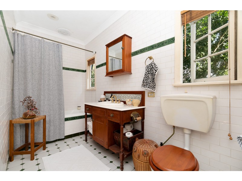 88 Longman Terrace, Chelmer QLD 4068