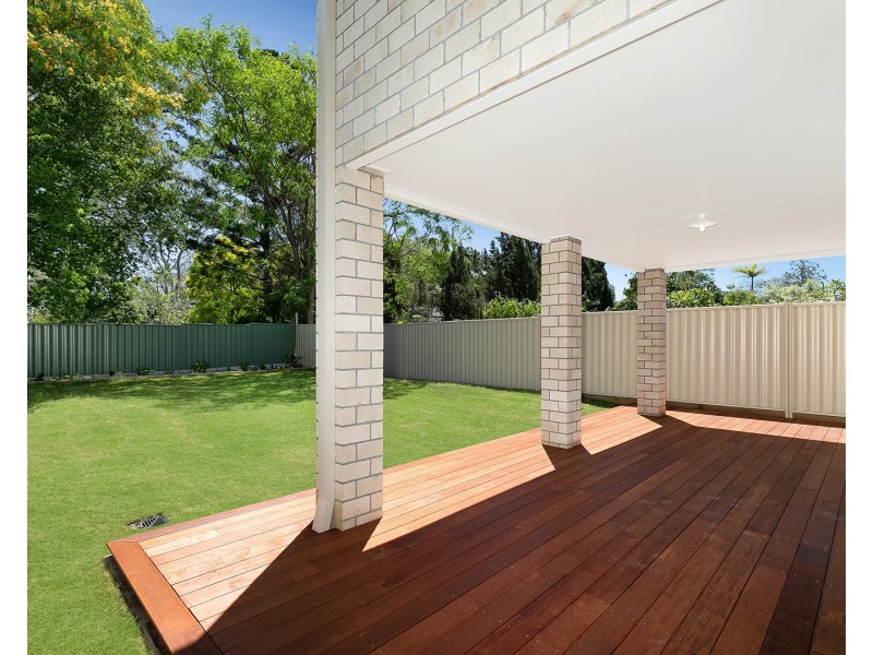 62 Oxley Station Road, Oxley QLD 4075