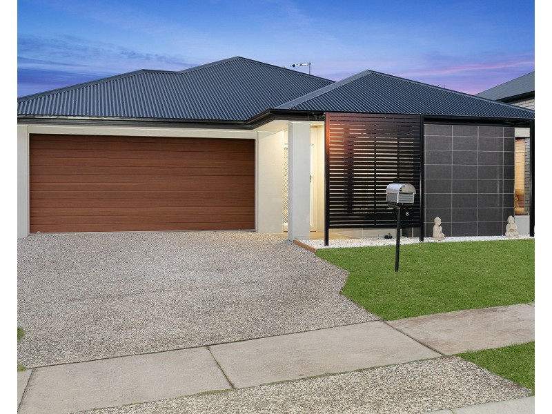 8 Rosella Way, Deebing Heights QLD 4306