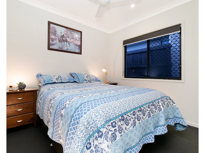 8 Rosella Way, Deebing Heights QLD 4306