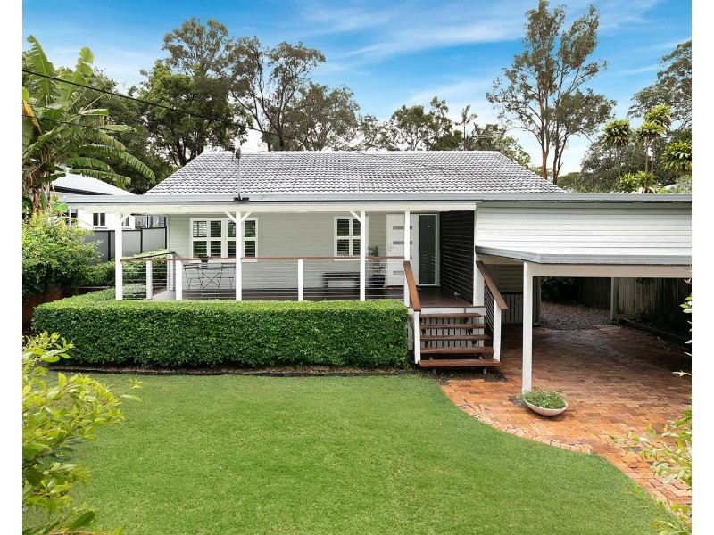 24 Noreen Street, Chapel Hill QLD 4069