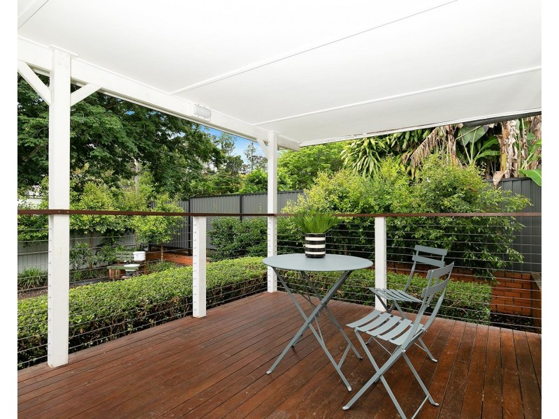 24 Noreen Street, Chapel Hill QLD 4069