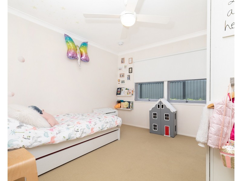 24 Noreen Street, Chapel Hill QLD 4069