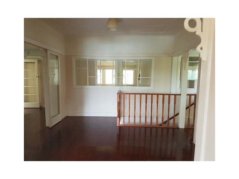 24 Henderson Street, Oxley QLD 4075