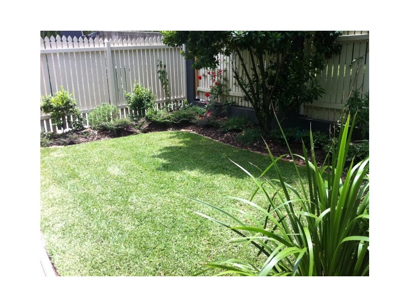 2/11 Sutton Street, Chelmer QLD 4068