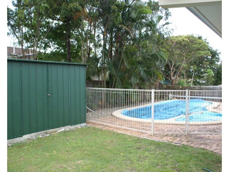 8 Epworth Street, Oxley QLD 4075