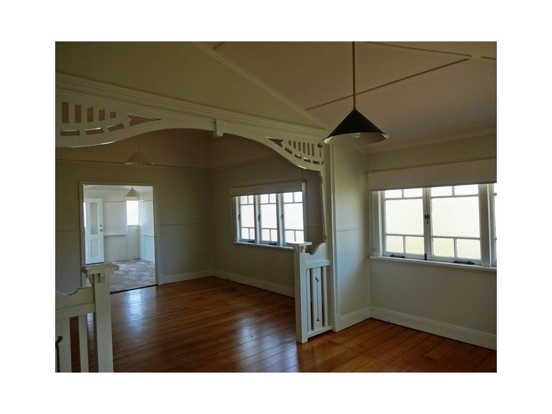 281 Oxley Road, Graceville QLD 4075