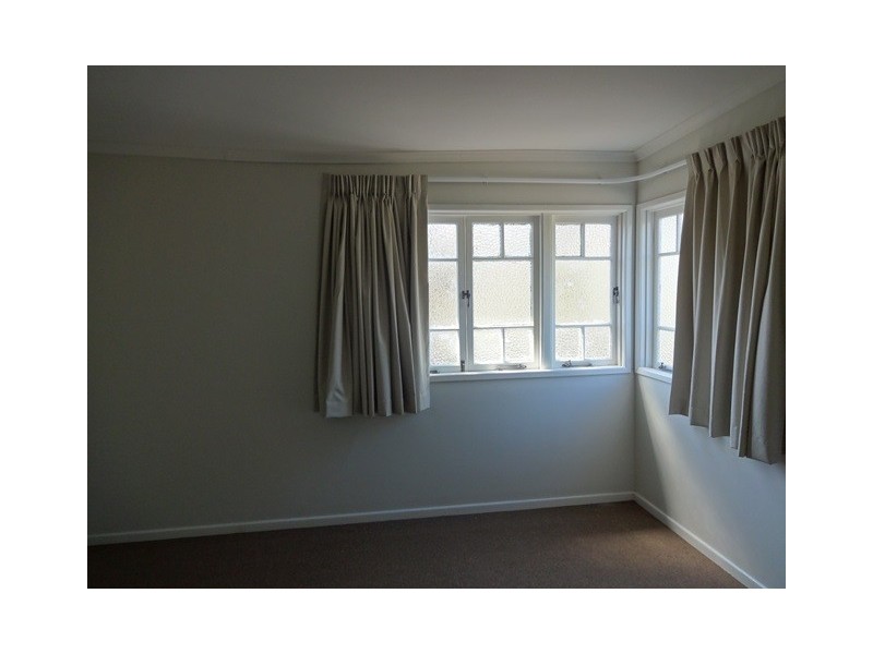 281 Oxley Road, Graceville QLD 4075