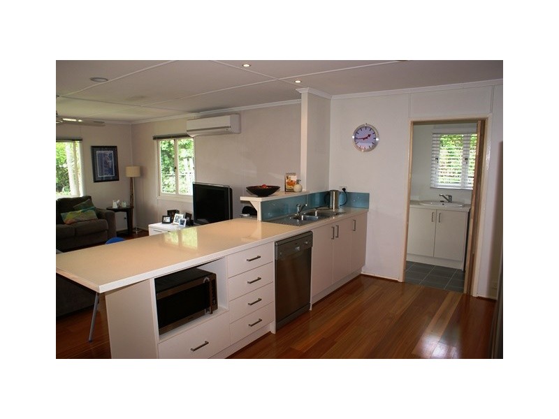 48 Baronsfield Street, Graceville QLD 4075