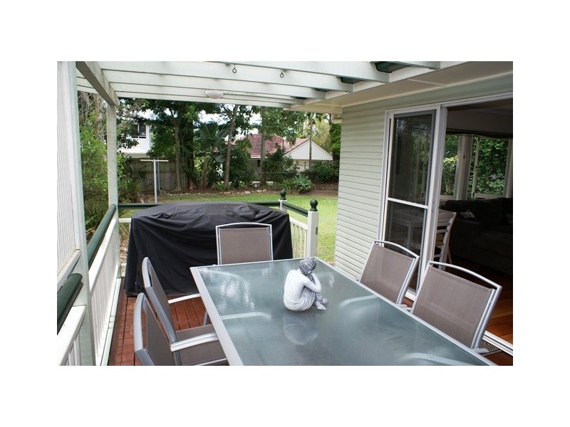 48 Baronsfield Street, Graceville QLD 4075