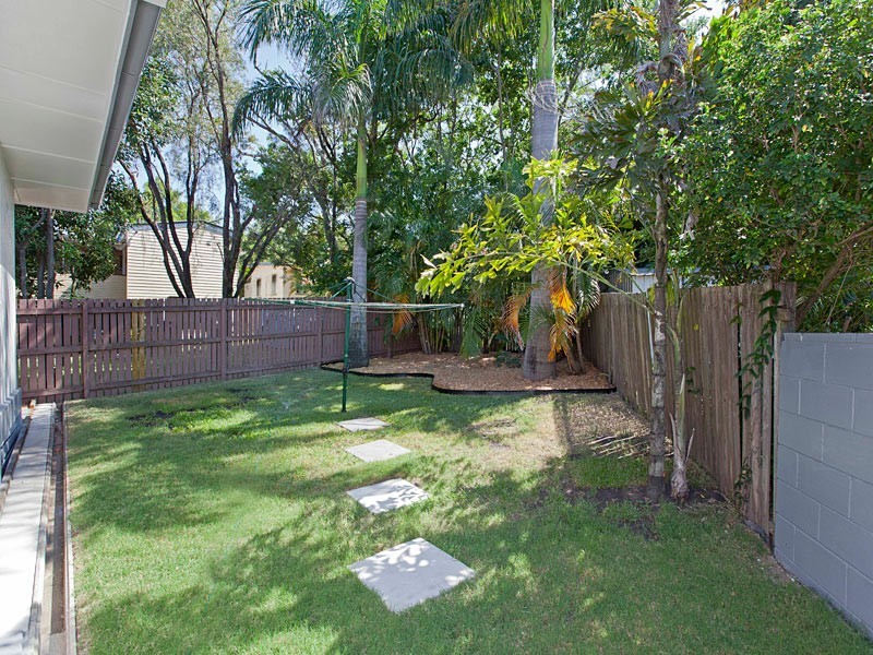 84 Bannerman Street, Oxley QLD 4075