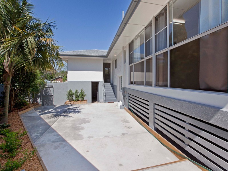 84 Bannerman Street, Oxley QLD 4075