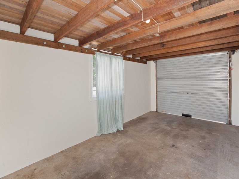 84 Bannerman Street, Oxley QLD 4075