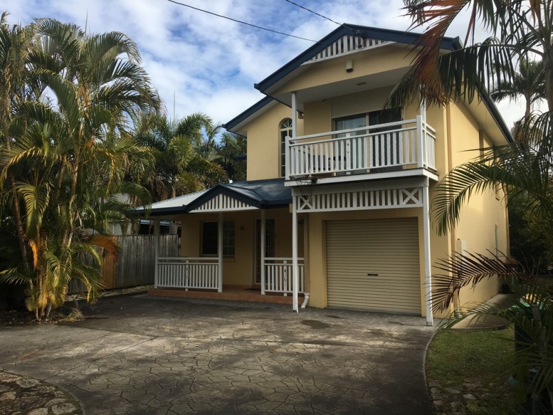 158 Venner Road, Fairfield QLD 4103