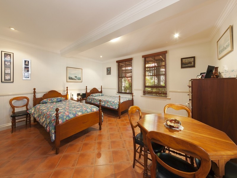 19 Wattle Avenue, Yeerongpilly QLD 4105