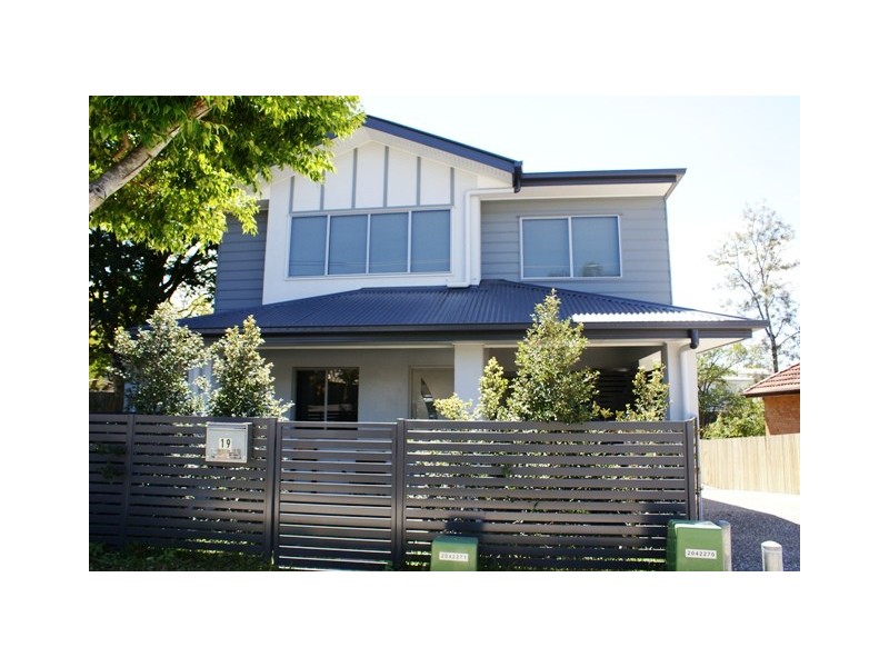 19 Skew Street, Sherwood QLD 4075