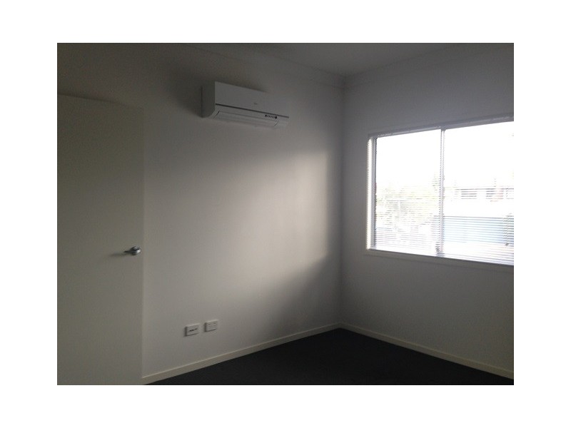 19 Skew Street, Sherwood QLD 4075