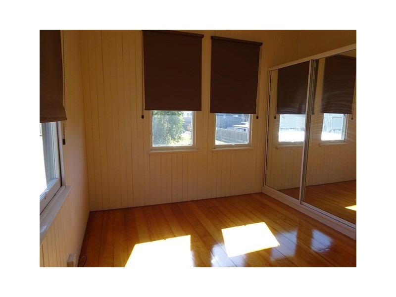 11 Lynne Grove Avenue, Corinda QLD 4075