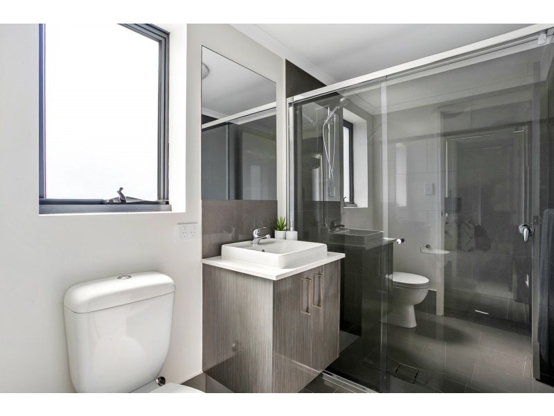 203/564 Sherwood Road, Sherwood QLD 4075