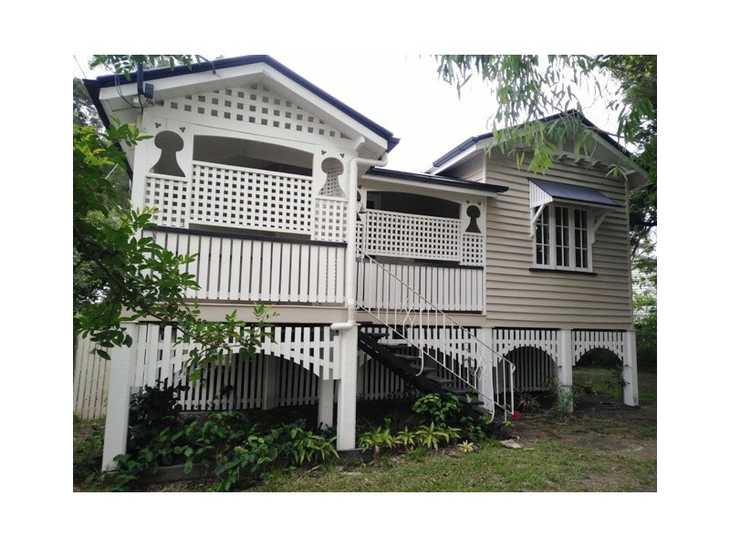 130 Appel Street, Graceville QLD 4075