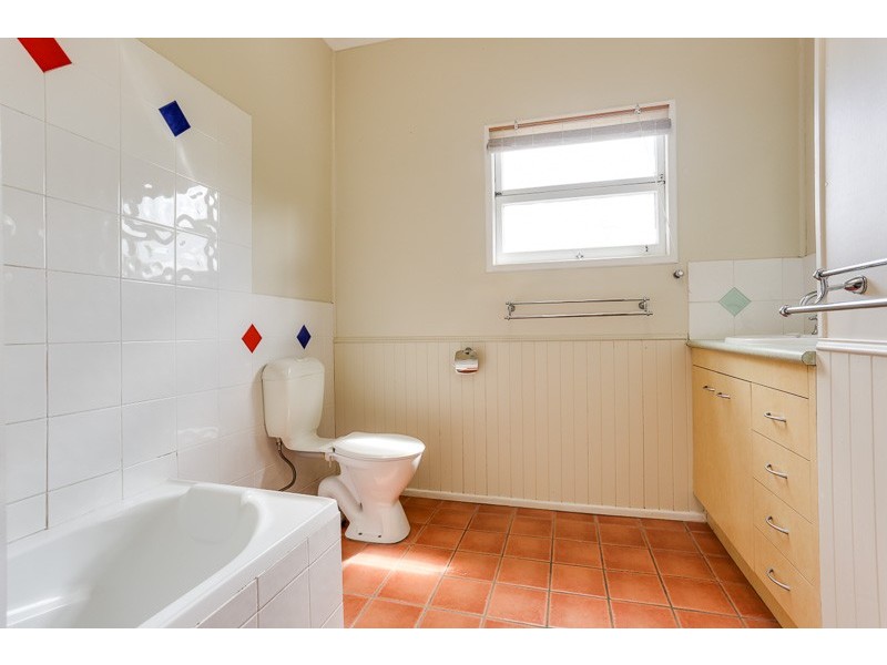 38 Blackheath Road, Oxley QLD 4075