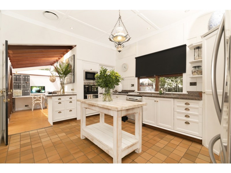 262 Oxley Road, Graceville QLD 4075