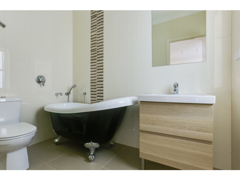 1/21 Forrester Terrace, Bardon QLD 4065