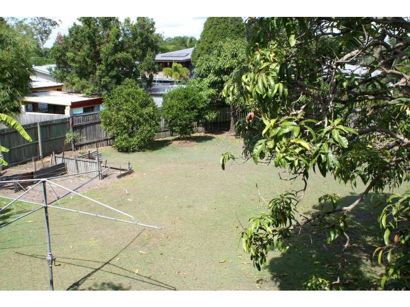 Oxley QLD 4075