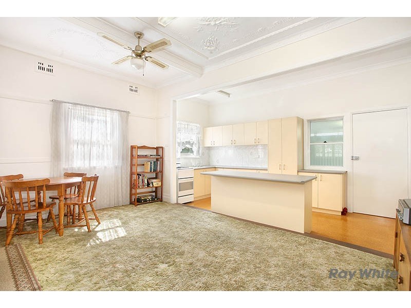 12 Mount Avenue, Roselands NSW 2196