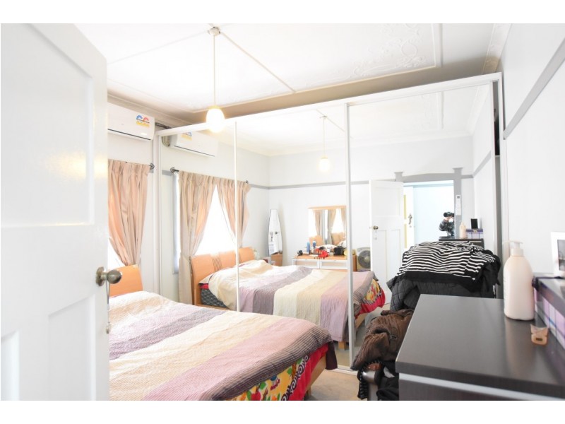 32 VIOLA, Punchbowl NSW 2196