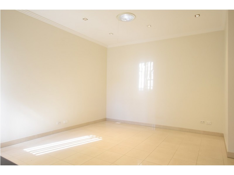 11 Breust Place, Punchbowl NSW 2196