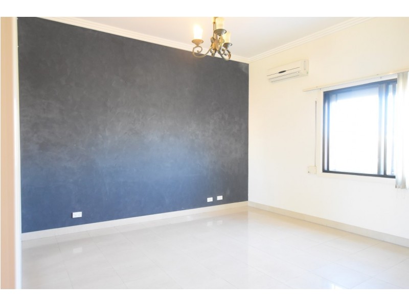 11 Breust Place, Punchbowl NSW 2196