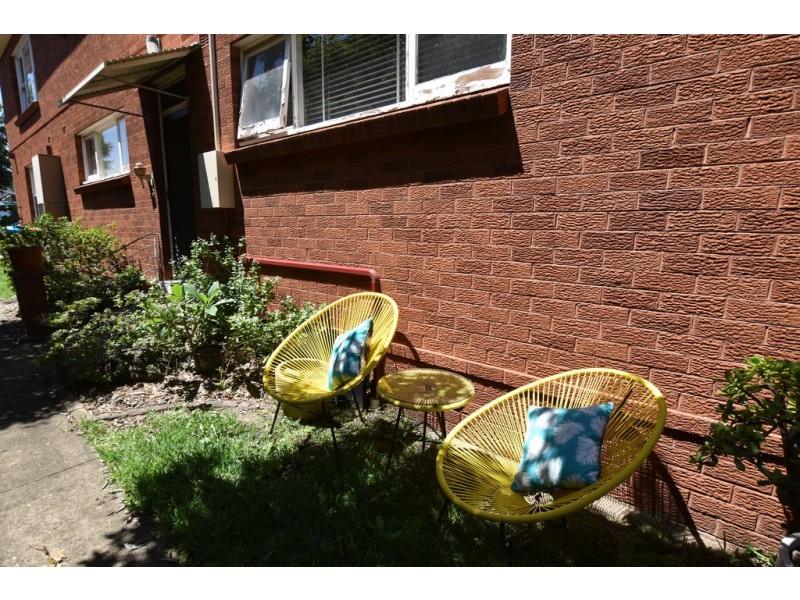 2/18 Broadway, Punchbowl NSW 2196