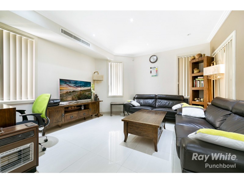 2/43 Augusta Street, Punchbowl NSW 2196