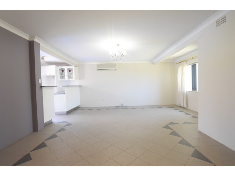 1 MAPLE COURT, Greenacre NSW 2190