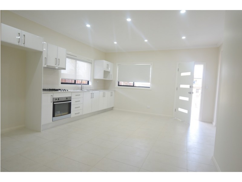 32 CAMPAPES LANE, Wiley Park NSW 2195