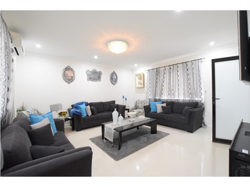 3/85 BONDS RD, Punchbowl NSW 2196