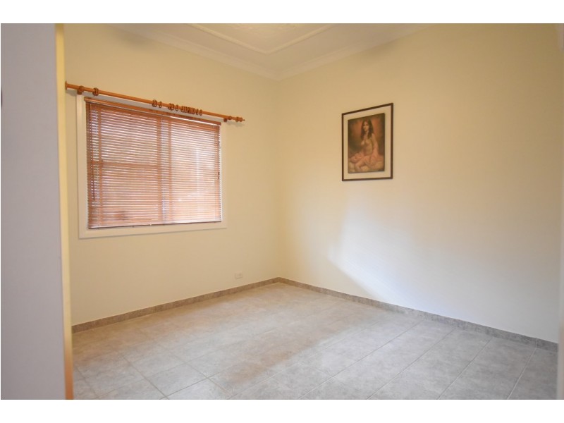 24 Sylvester, Roselands NSW 2196