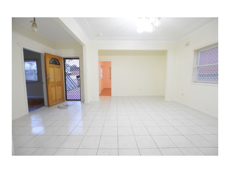 1 Cullens Rd, Punchbowl NSW 2196