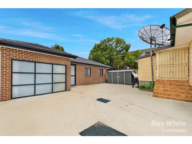 6 RENOWN AVENUE, Wiley Park NSW 2195