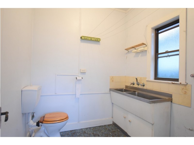 22 STEPHENSON AVE, Roselands NSW 2196