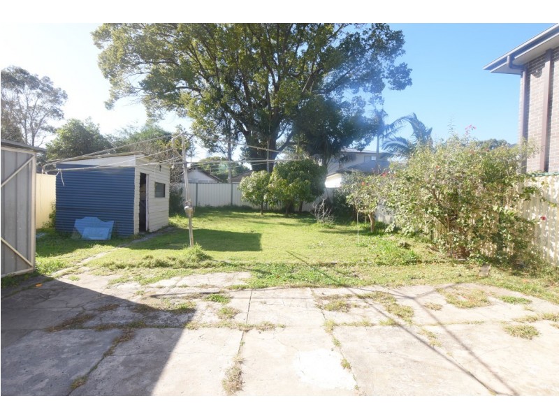 18 BLENMAN AVENUE, Punchbowl NSW 2196