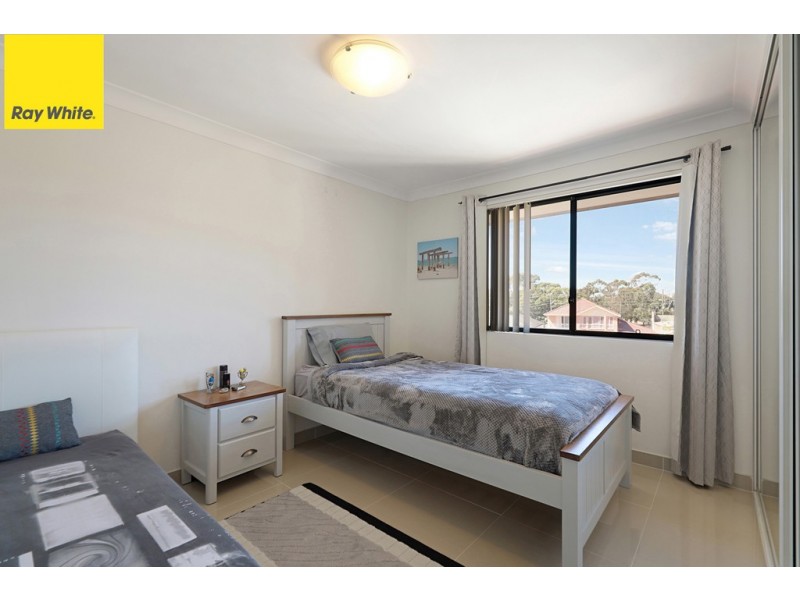 13/7 Chertsey Avenue, Bankstown NSW 2200