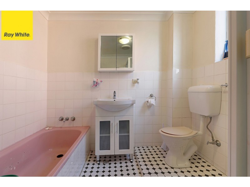 1/114 Rossmore Avenue, Punchbowl NSW 2196