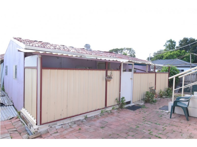 9 McPherson Avenue, Punchbowl NSW 2196